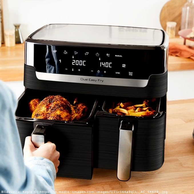 Bild zeigt Tefal Dual Easy Fry in Betrieb