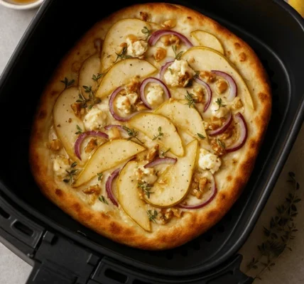 Birnen-Ziegenkäse-Flammkuchen