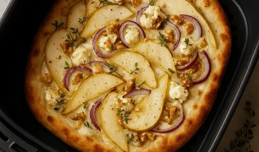 Birnen-Ziegenkäse-Flammkuchen